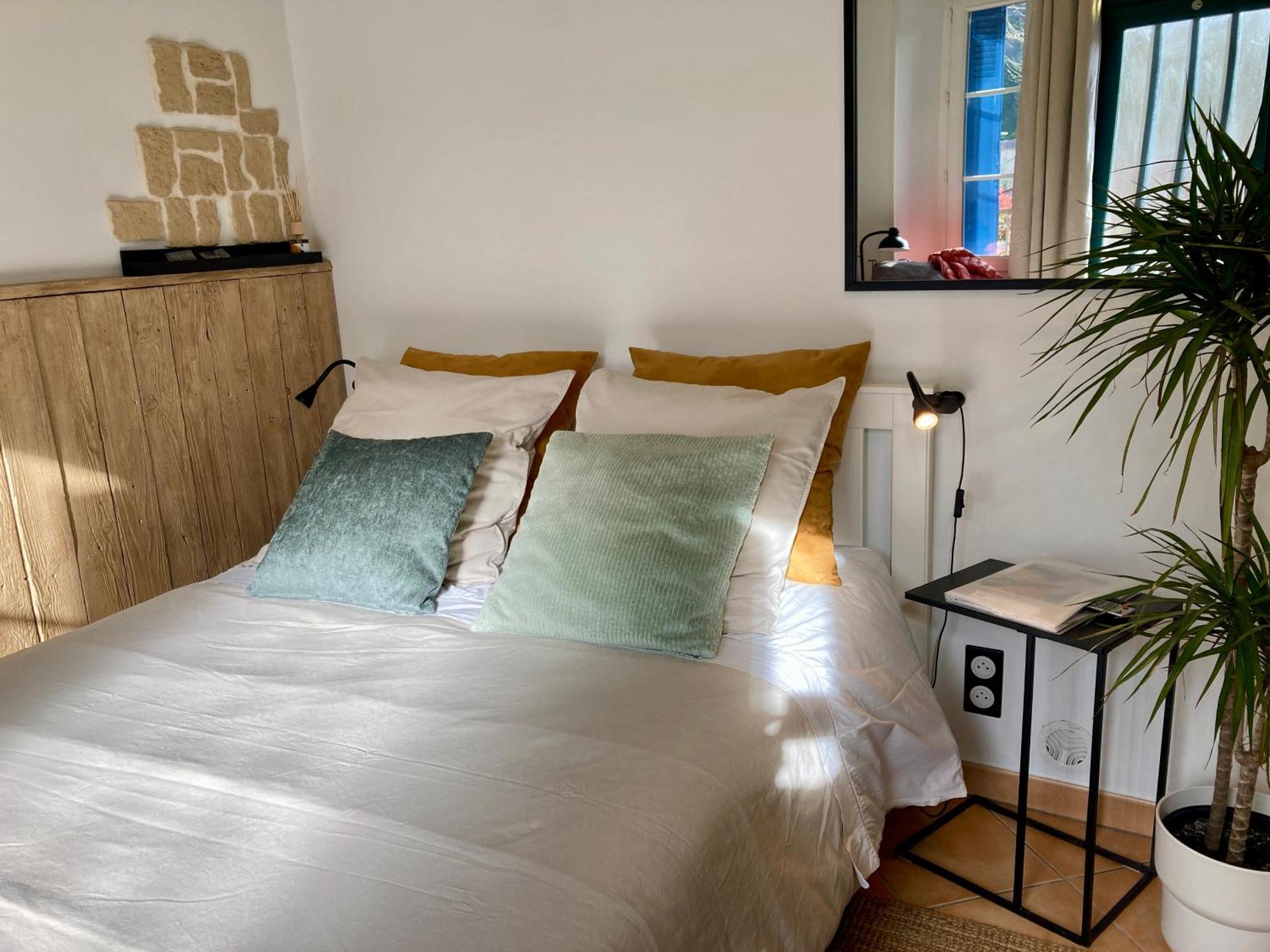 Aux 4 Logis Appart-Hotel - Studio Le City - Petit Dejeuner Inclus 1Ere Nuit Foix Zewnętrze zdjęcie
